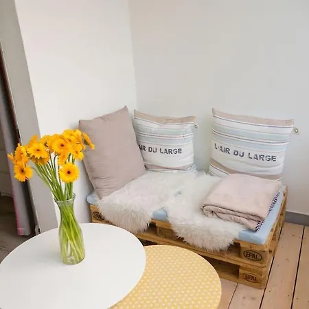 Gemuetliche 144qm Altbauwohnung In Am Hbf Lejlighed *