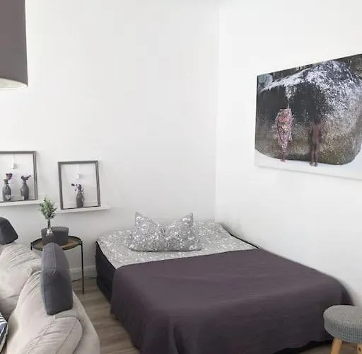 Gemuetliche 144qm Altbauwohnung In Am Hbf